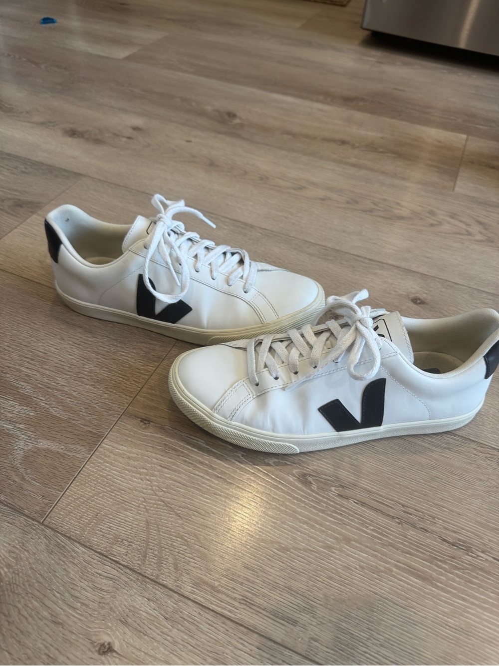 White Womens Veja Campo Sneaker